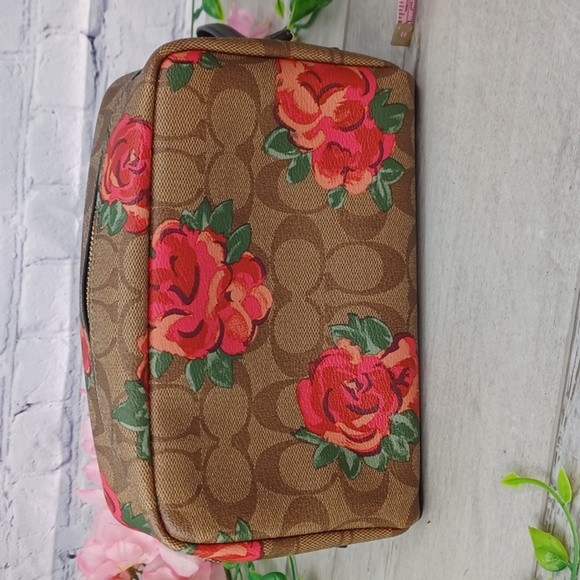 Coach Cosmetic bag/ Wristlet - Picture 7 of 10